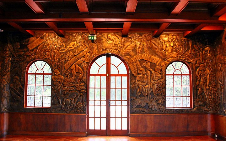 Salón Dorado (Golden Room)