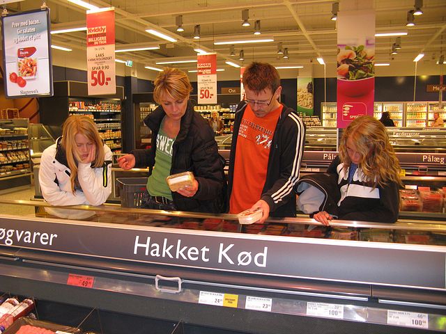 Poulsens Grocery Shopping
