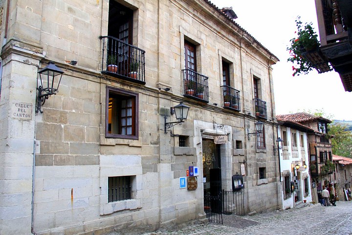 Altamira Hotel