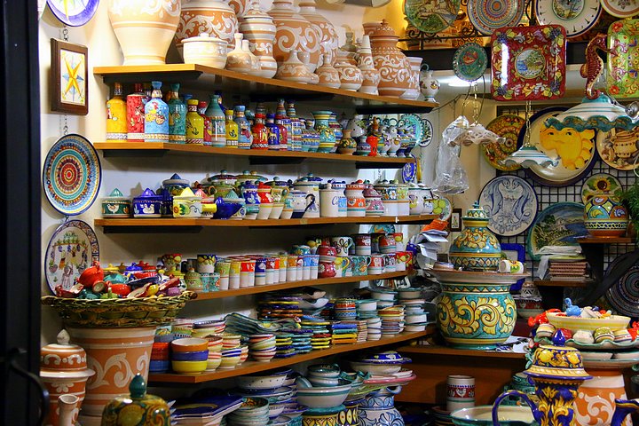 Pottery Shop