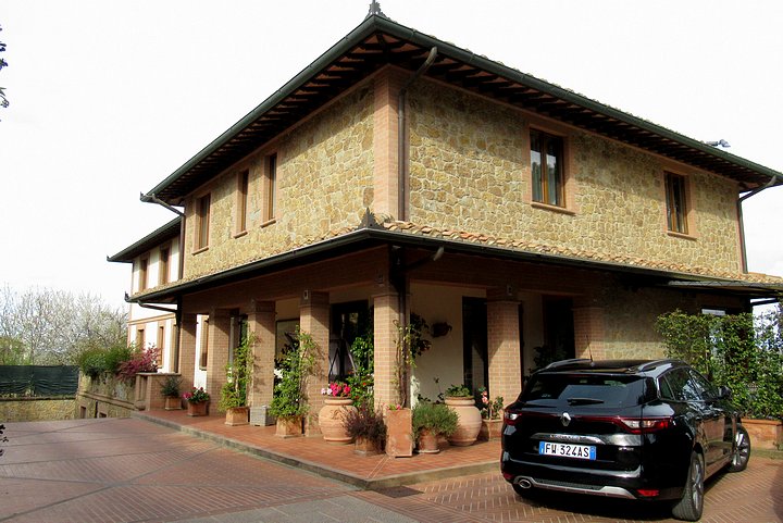 Renault at the Piccollo Hotel