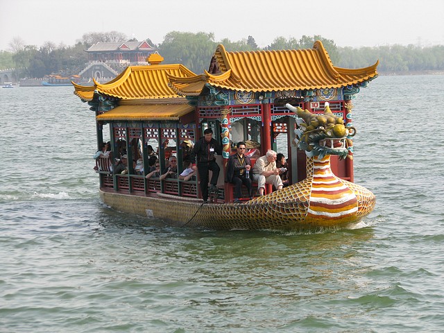 Dragon Boat on Kunming Lake