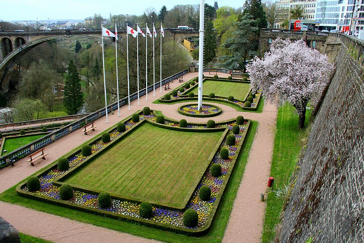 Old City Wall & Gardens