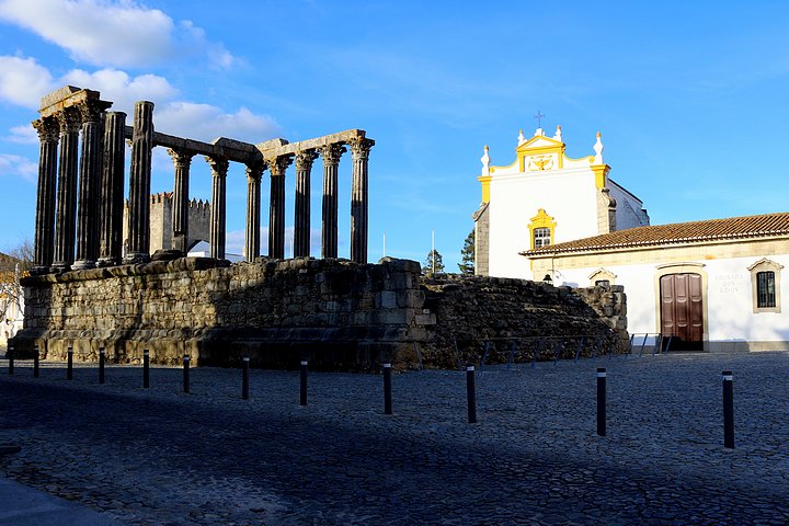 Roman Temple of Évora & Pousada