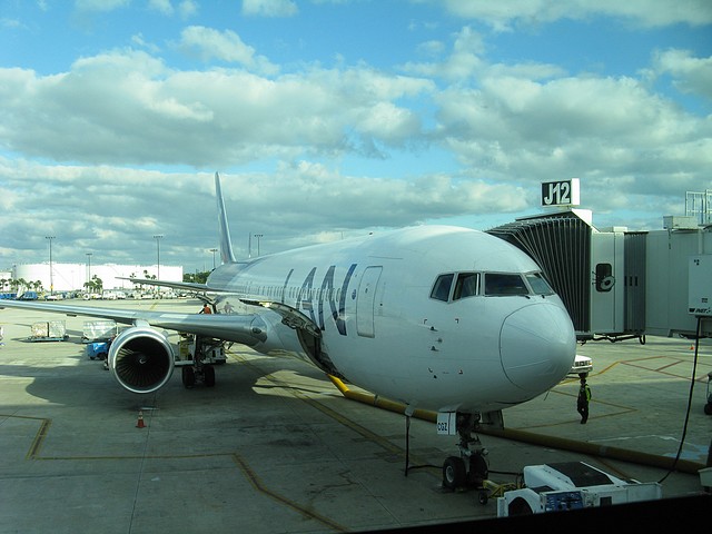 LAN Ecuador Boeing 767 to Quito