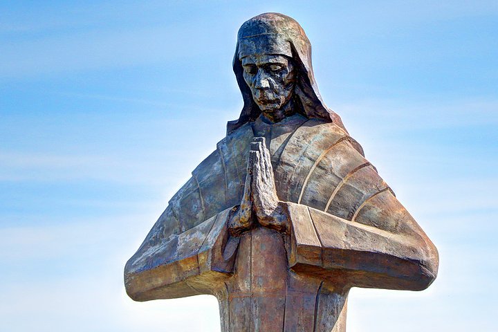 Mother Teresa Monument