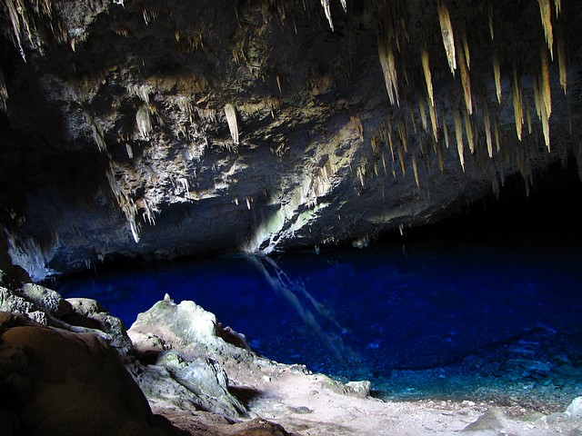 Lago Azul at the Gruta