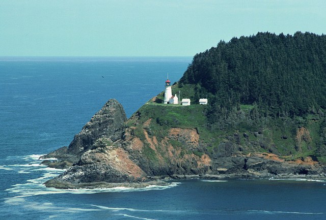 1983-Heceta Head Lighthouse, Oregon