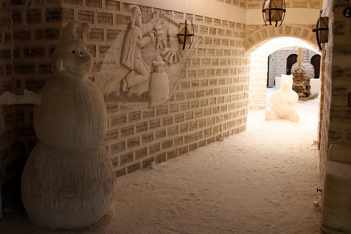 Cristal Samaña Hotel Hallway